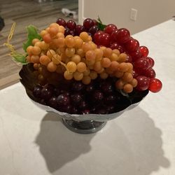 Oneida Bowl With Vintage Artificial Grapes