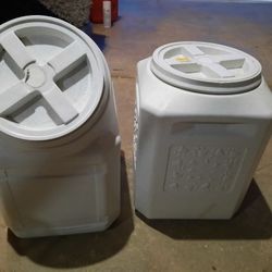 Dry Dog Food Containers 