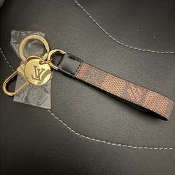 Lv Keychain Brown *not Free*