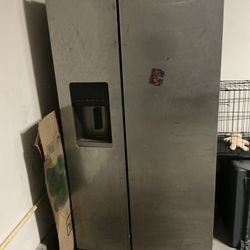 Kenmore Refrigerator 