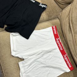 Supreme Hanes Boxer Briefs 