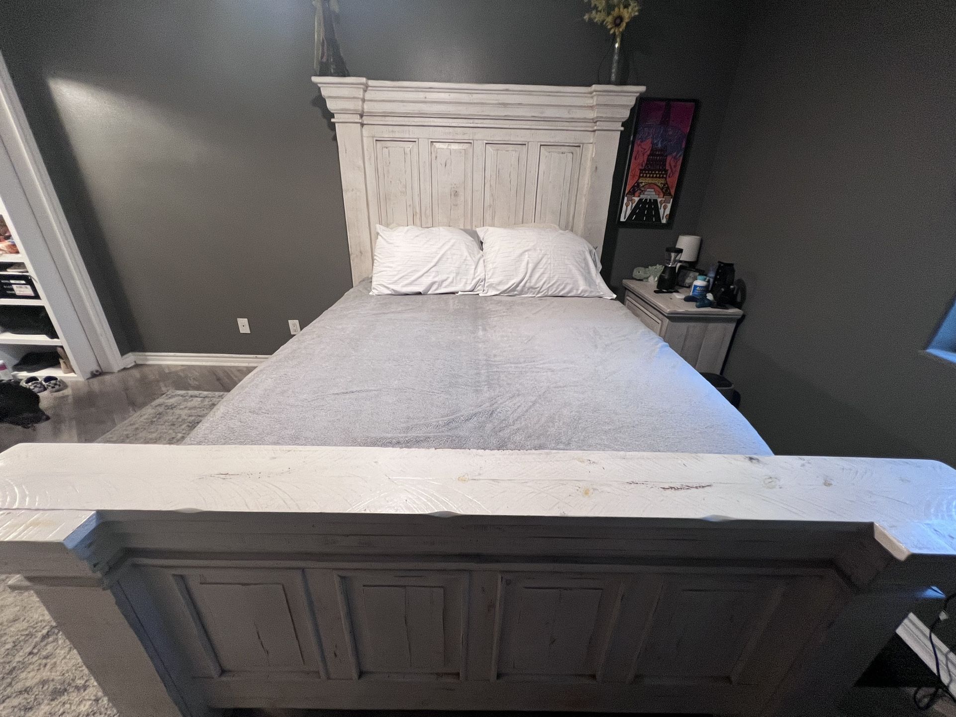 Queen Bedroom Set