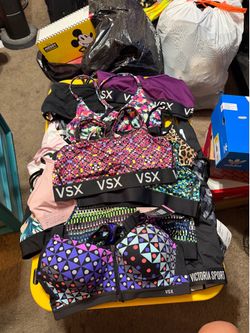 Victoria secret / pink sports bras