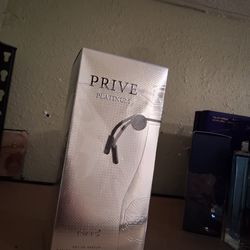 RIFFS PRIVE PLATINUM