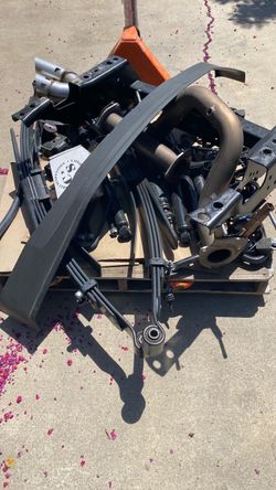 Complete undercarriage