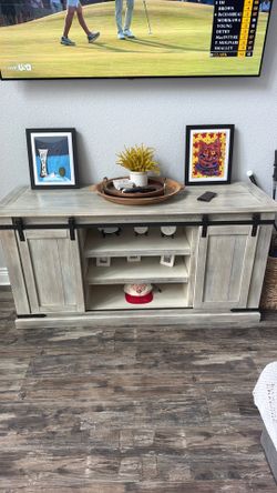 Tv stand (grey) Modern farmhouse style
