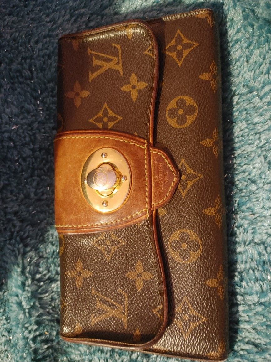 LV Bow tie Wallet *rare*