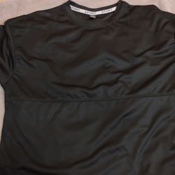 Men's Medium Sports Shirt 15.00