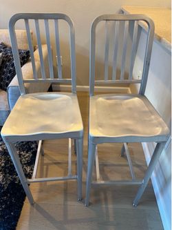 Metal bar stools