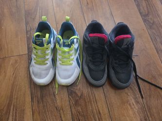 Boys shoes size 1