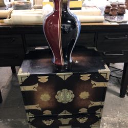 Unique Modern Chinese Porcelain Vase 