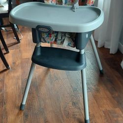 Graco Simple Switch Highchair