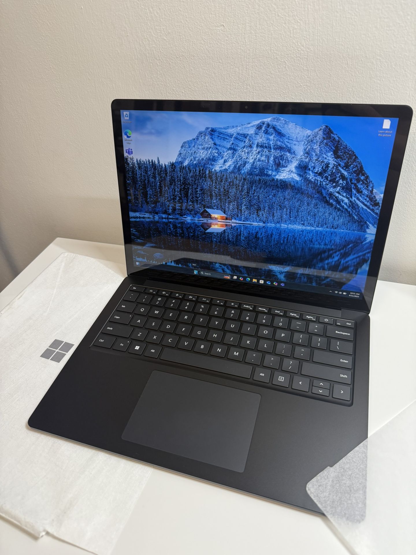 Microsoft Surface Laptop 4 Ryzer 7 16gb 512Gb
