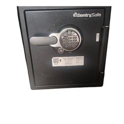 Sentry SFW123BTC Finger Print/Key Pad Safe