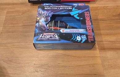 Transformers Legacy Velocitron Speedia 500 Diaclone Universe Burnout Hasbro, NEW!