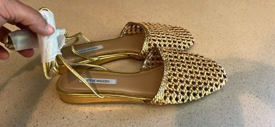 Gold size 10 sandals