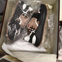 Burberry Shoes