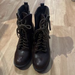 Women’s Brown Boot