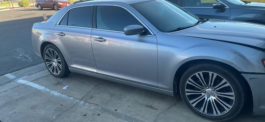2013 Chrysler 300c sport
