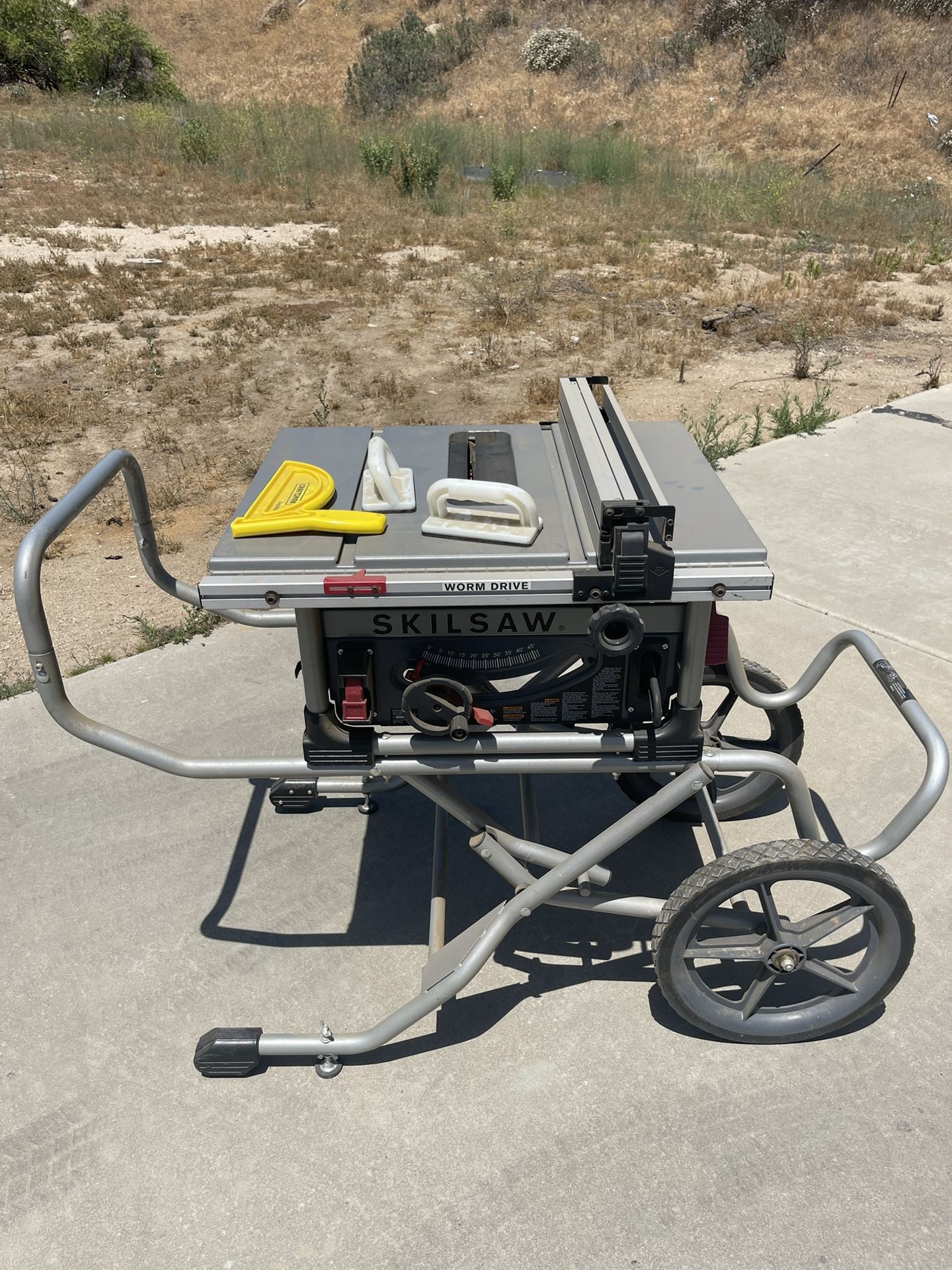 SkilSaw tablesaw with worm drive