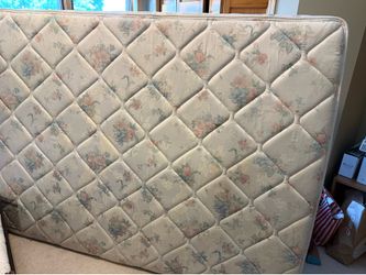 Queen mattress & box