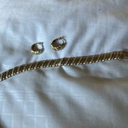 14k gold plated Braclet and earring set