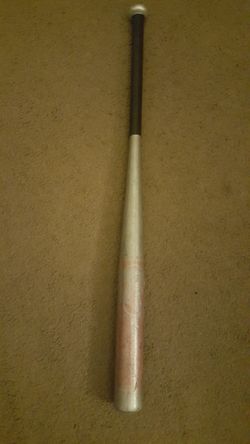 Louisville slugger baseball bat