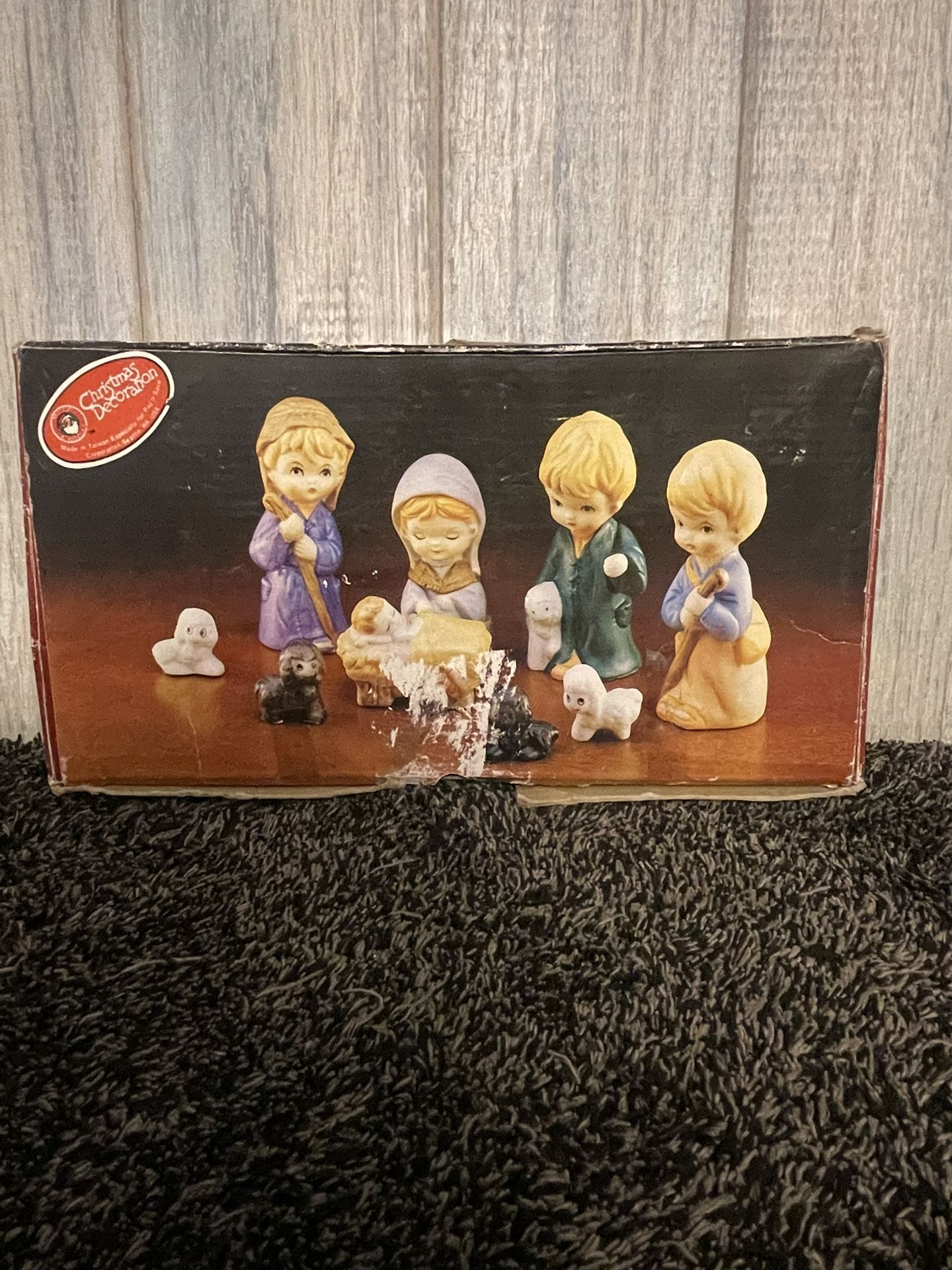 Vintage Children’s Porcelain Nativity Set – 9 Pieces, Original Box, CH9499