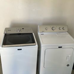 Maytag Agitator Washer and Gas Dryer