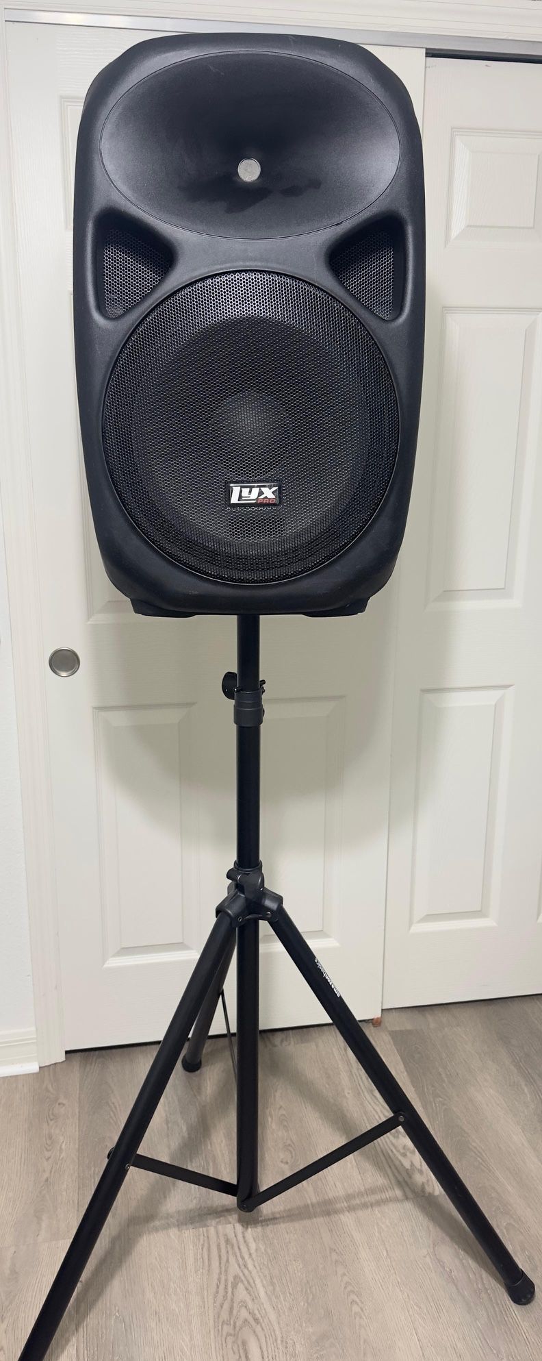 Speaker And Microphones 