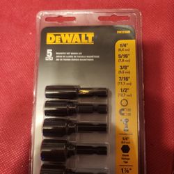 Dewalt DW2235ir 5 PC Magnetic Nut Driver Set! New!