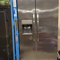 Frigidaire Fridge And Freezer