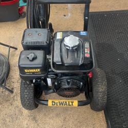 Dealt Power washer 