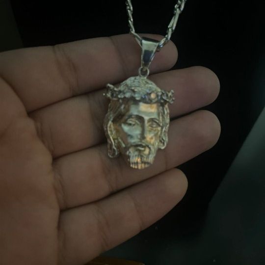 Jesus Pendant 