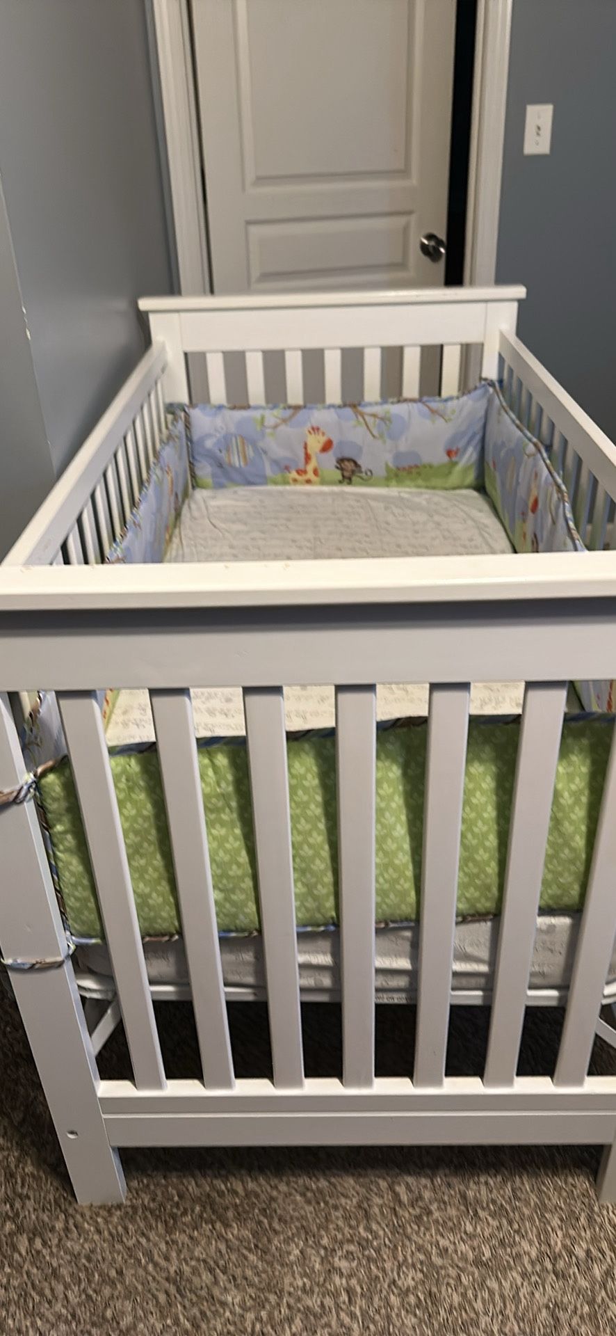 Crib With Matress And Xtra Sheets