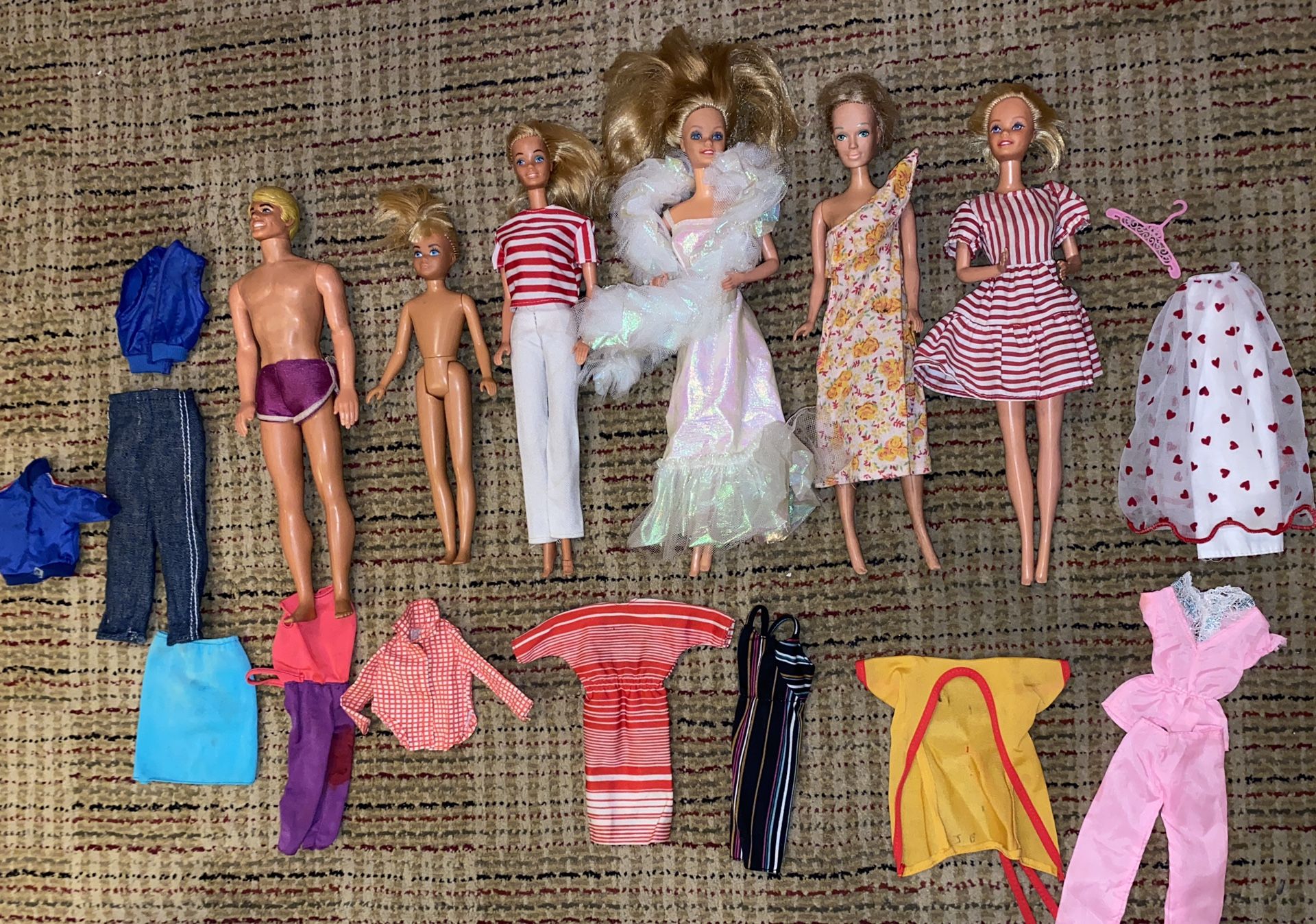1980 Barbie dolls