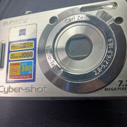 Sony cypershot Camera