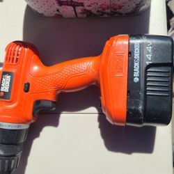 Bl and Decker Hand Drill 
