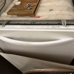 Free Dishwasher (works)