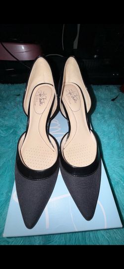 LifeStride Soft System Pointed Toe Black Pump