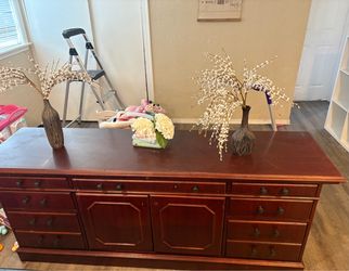 Entertainment stand