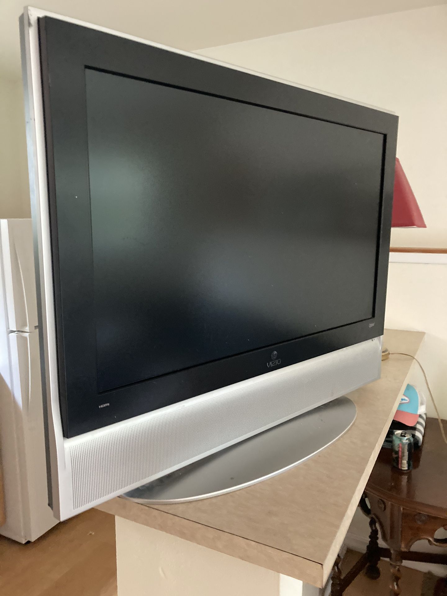 40 inch Vizio TV