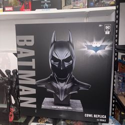 Batman: The Dark Knight (2008) 1:1 Scale Cowl Replica