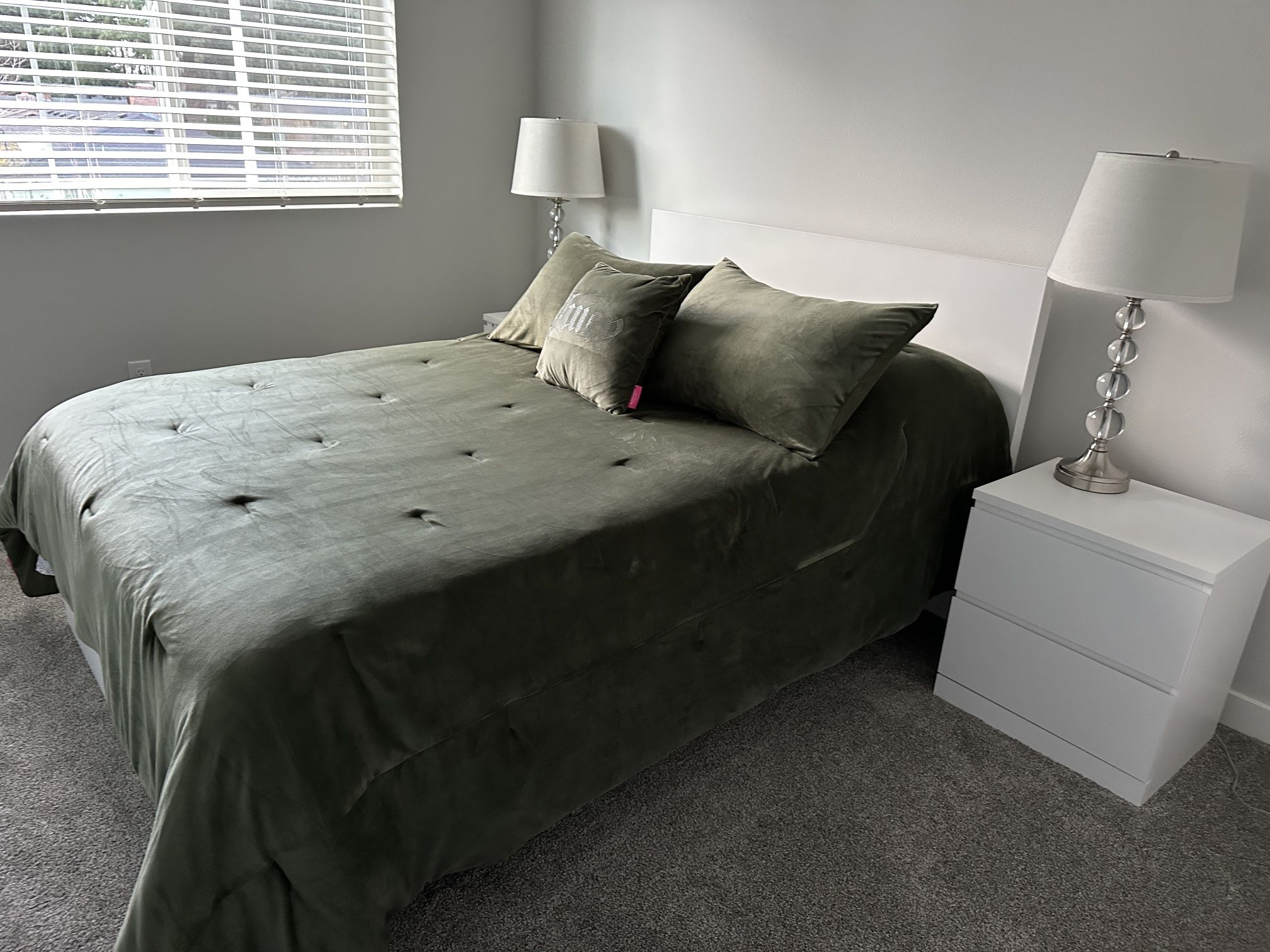 White Wooden Full Bedroom Set Bad Two Tight Stand