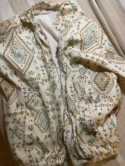 Zara Geometric Print Bomber Jacket – Men’s M