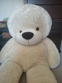 7 foot tall white giant teddy bear
