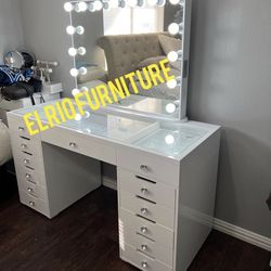 Furniture vanity with Bluetooth