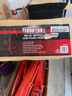 Drywall and panel hoist