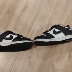 Nike Panda Dunk Size 9c (Worn Once )