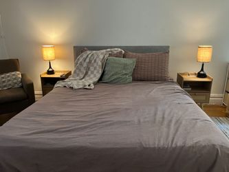 Queen bedroom set
